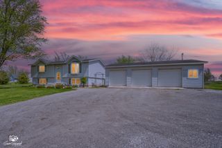27057 S Woodlawn Avenue, Crete, IL 60417