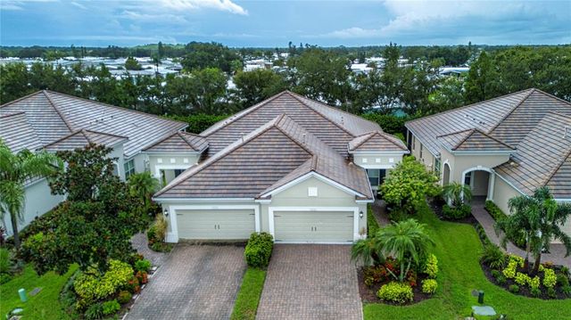 4920 MAYMONT PARK CIRCLE, Bradenton, FL 34203