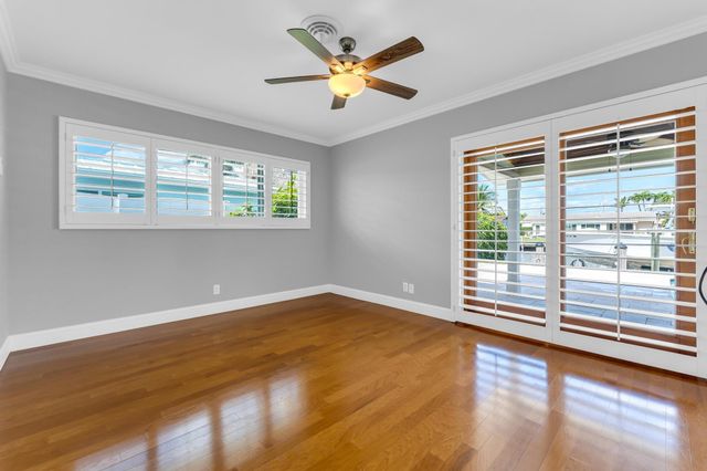 925 SE 10th Street, Pompano Beach, FL 33060