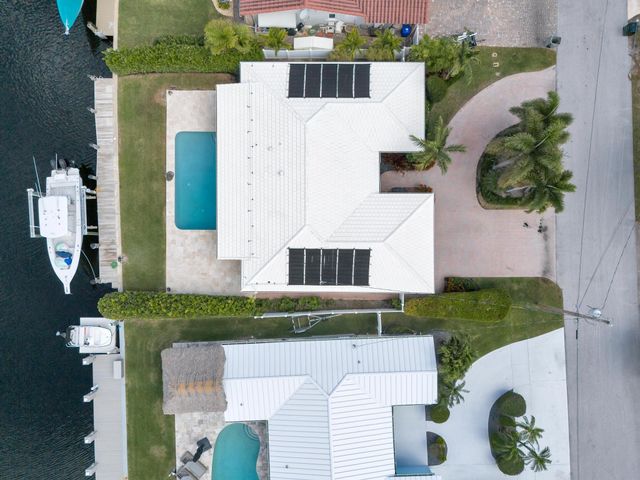 925 SE 10th Street, Pompano Beach, FL 33060