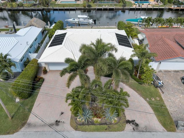 925 SE 10th Street, Pompano Beach, FL 33060