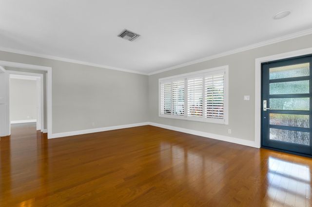 925 SE 10th Street, Pompano Beach, FL 33060