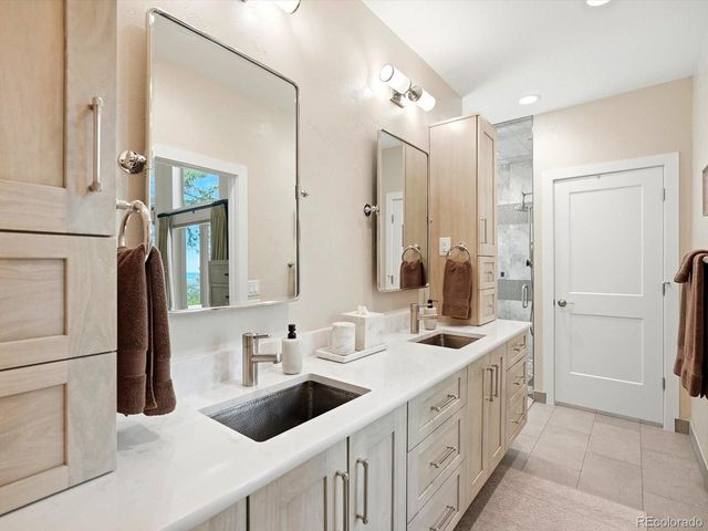 6081 Silver Thorn Run, Littleton, CO 80125