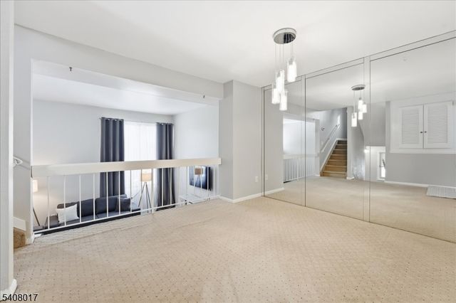 159 Henderson Pl, East Windsor Twp., NJ 08520