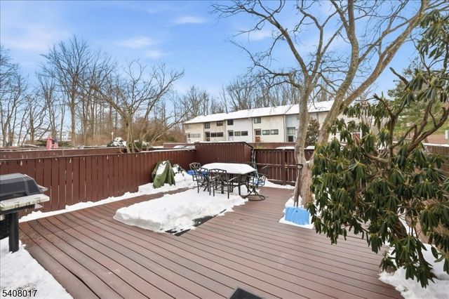 159 Henderson Pl, East Windsor Twp., NJ 08520