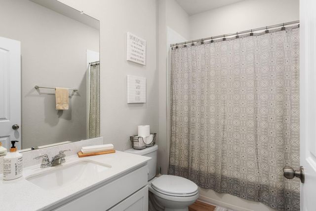 120 Ellinger RD, Georgetown, TX 78626