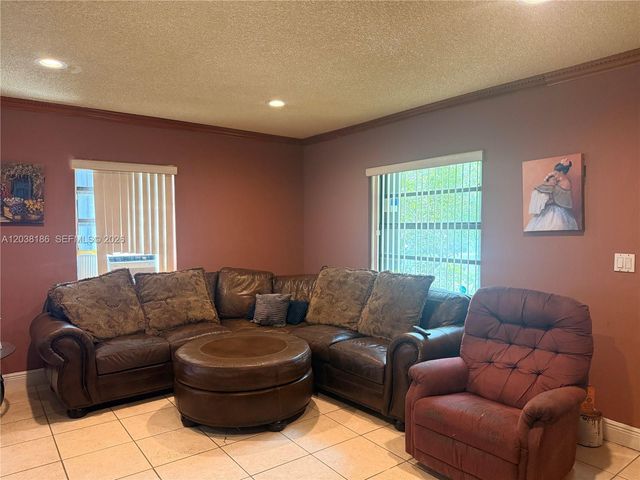 15350 SW 308th St, Homestead, FL 33033