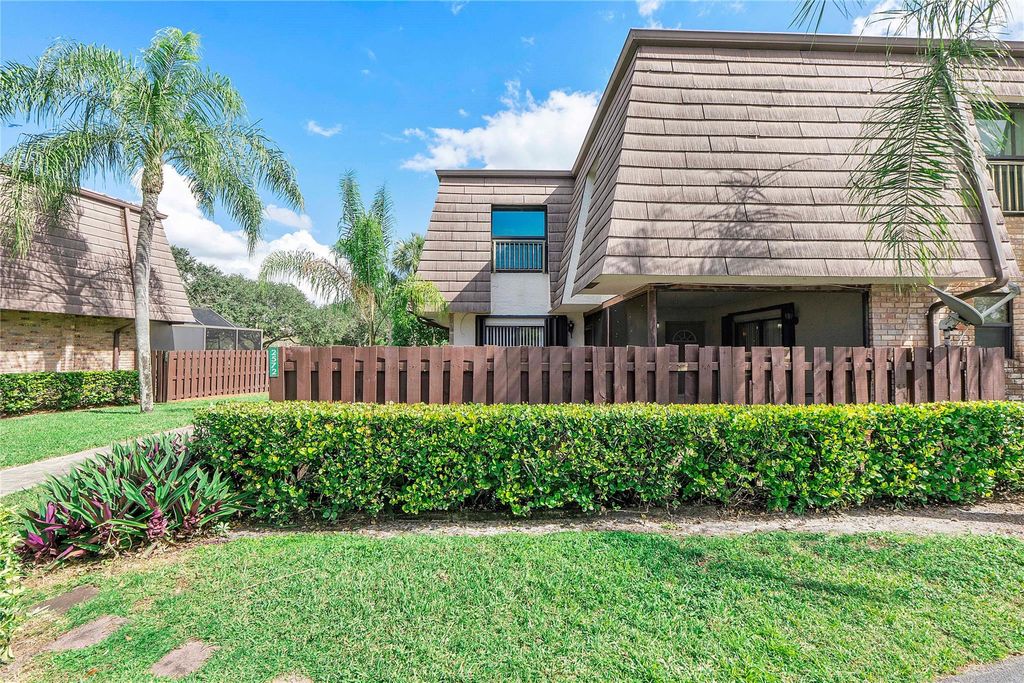 2572 NW 99th Ave 2572, Coral Springs, FL 33065