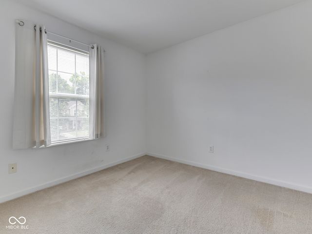 944 Angus Lane, Indianapolis, IN 46217