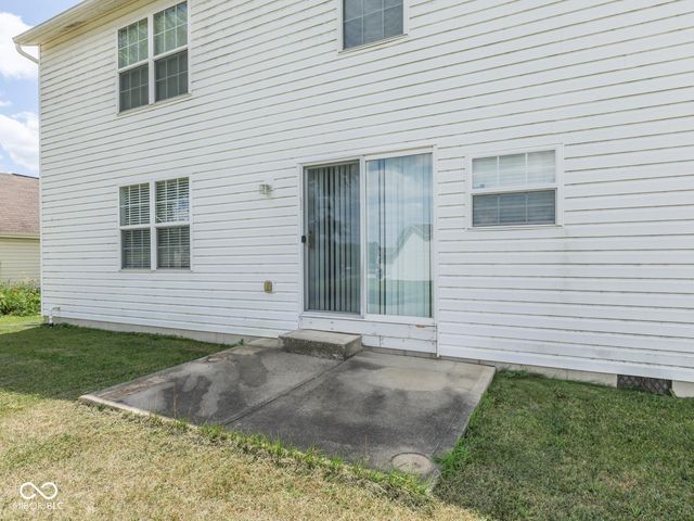944 Angus Lane, Indianapolis, IN 46217