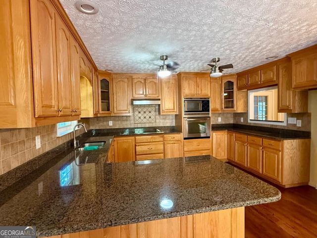 148 Swan Sanders Road, Hartwell, GA 30643