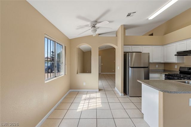 2045 Garnet Gable Avenue, Las Vegas, NV 89106
