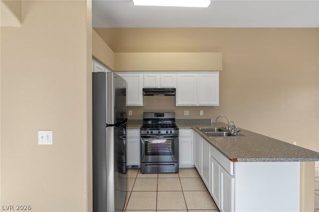 2045 Garnet Gable Avenue, Las Vegas, NV 89106