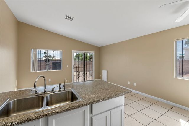 2045 Garnet Gable Avenue, Las Vegas, NV 89106