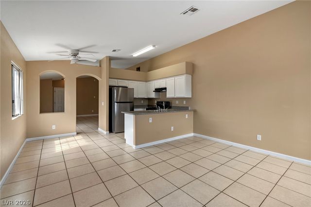 2045 Garnet Gable Avenue, Las Vegas, NV 89106