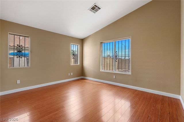 2045 Garnet Gable Avenue, Las Vegas, NV 89106