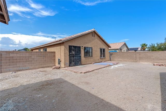 2045 Garnet Gable Avenue, Las Vegas, NV 89106