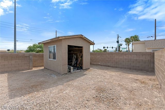 2045 Garnet Gable Avenue, Las Vegas, NV 89106