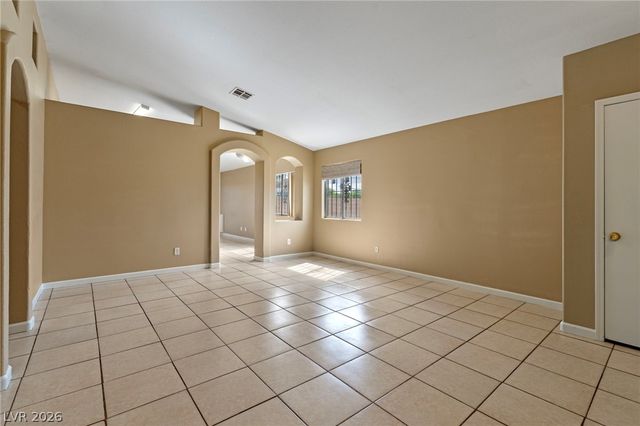 2045 Garnet Gable Avenue, Las Vegas, NV 89106