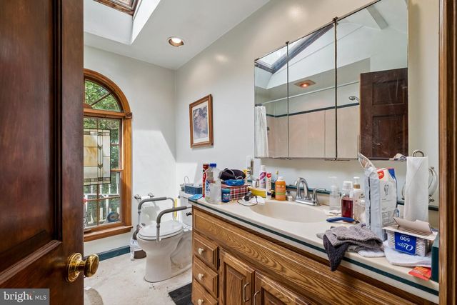 662 SHOEMAKER LN, King Of Prussia, PA 19406