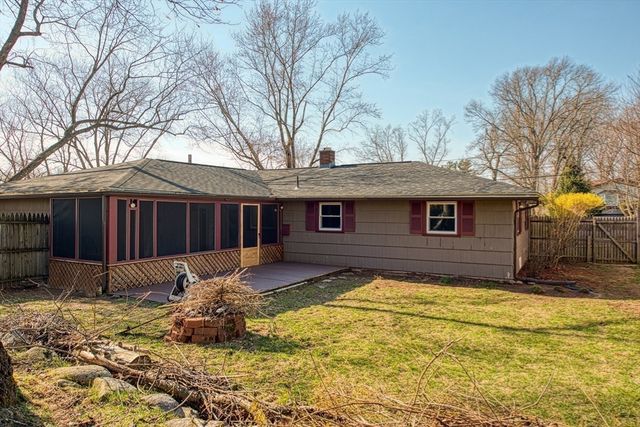 19 Ruth Rd, Brockton, MA 02302