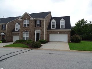 2 Everleigh Court, Simpsonville, SC 29681