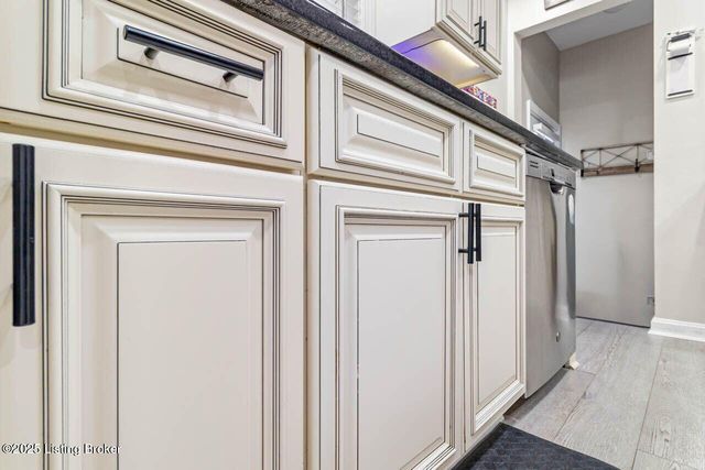 3014 McMahan Blvd, Louisville, KY 40220