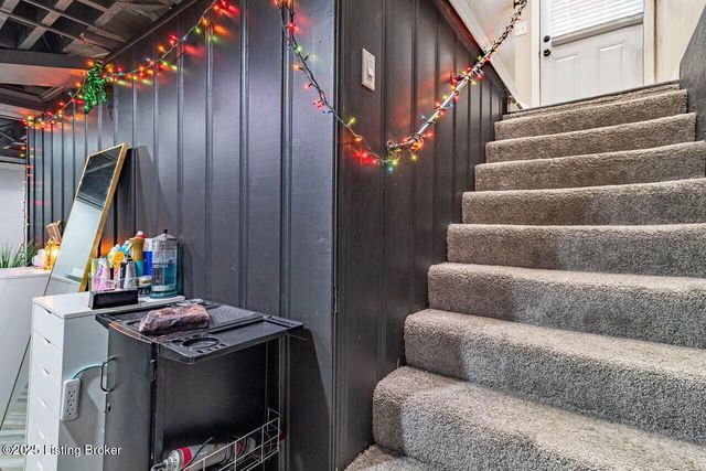 3014 McMahan Blvd, Louisville, KY 40220