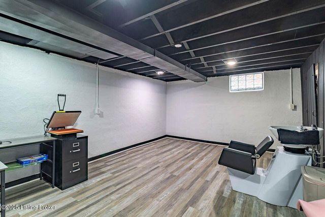 3014 McMahan Blvd, Louisville, KY 40220