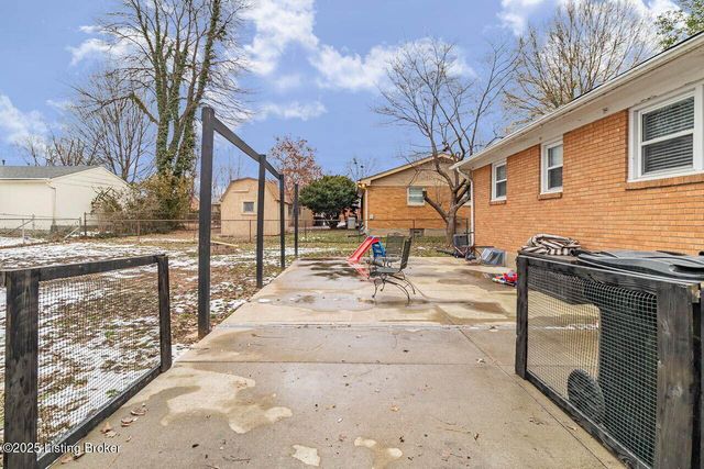 3014 McMahan Blvd, Louisville, KY 40220