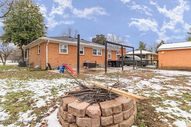 3014 McMahan Blvd, Louisville, KY 40220