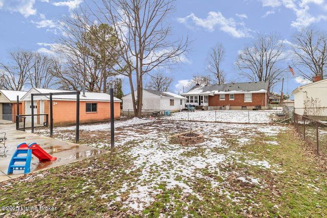 3014 McMahan Blvd, Louisville, KY 40220