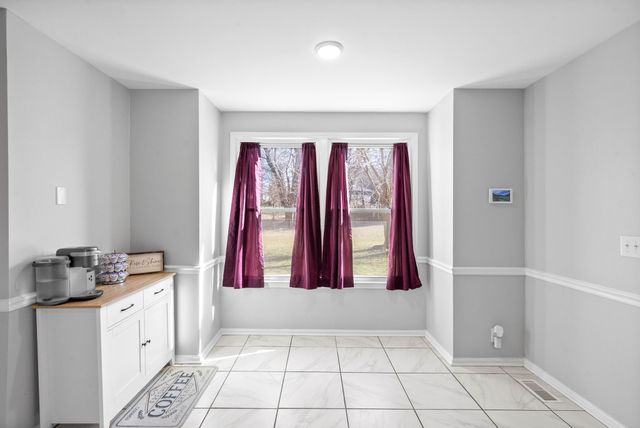 1911 Claymont Dr, Clarksville, TN 37040