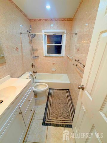 44 Judson Street 12B, Edison, NJ 08837