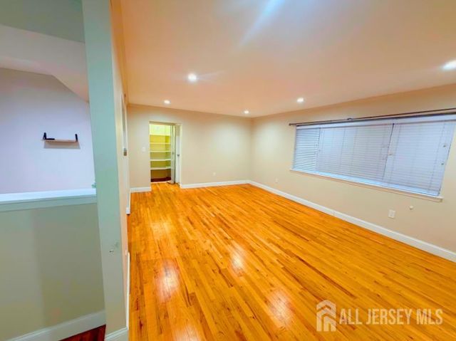 44 Judson Street 12B, Edison, NJ 08837