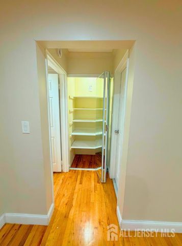 44 Judson Street 12B, Edison, NJ 08837