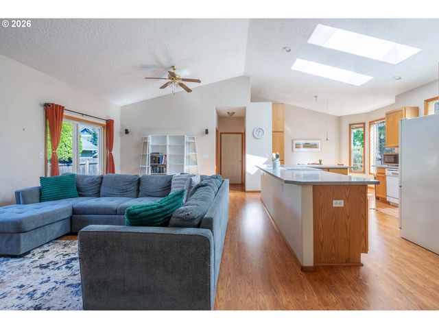 20763 Sw NETTLE Pl, Sherwood, OR 97140
