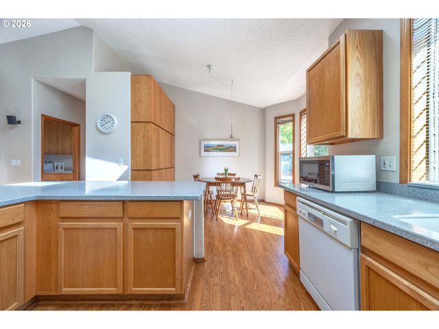 20763 Sw NETTLE Pl, Sherwood, OR 97140