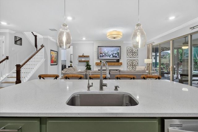 5714 CAMILA SONG LANE, Tampa, FL 33625
