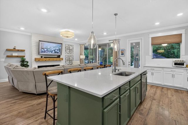 5714 CAMILA SONG LANE, Tampa, FL 33625