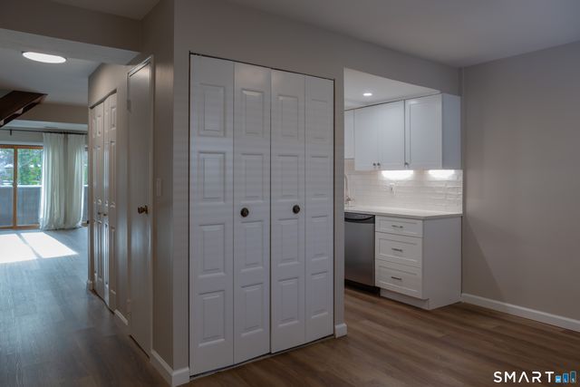 151 Knapps Highway, Fairfield, CT 06825