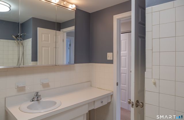 151 Knapps Highway, Fairfield, CT 06825