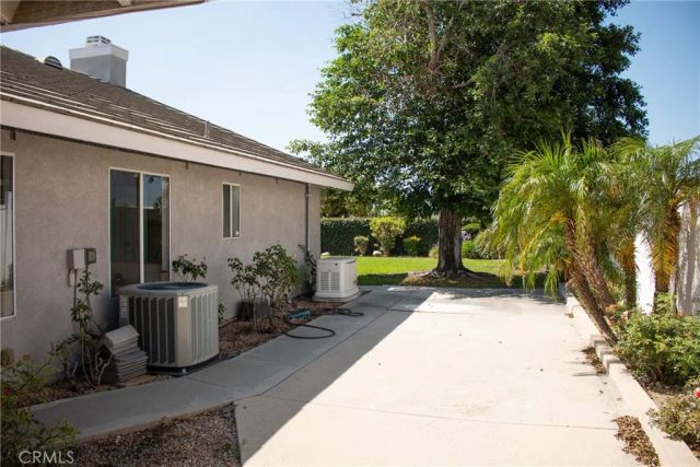 2147 W Fairview Drive, Rialto, CA 92377
