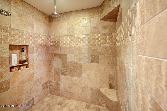 6513 N Green Briar Drive, Tucson, AZ 85718