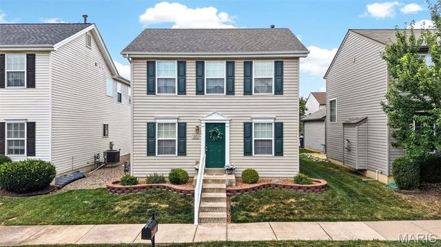 1015 Carpathian Drive, Lake St Louis, MO 63367