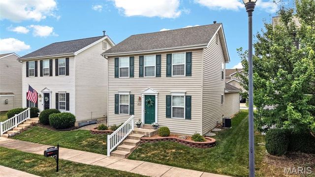 1015 Carpathian Drive, Lake St Louis, MO 63367