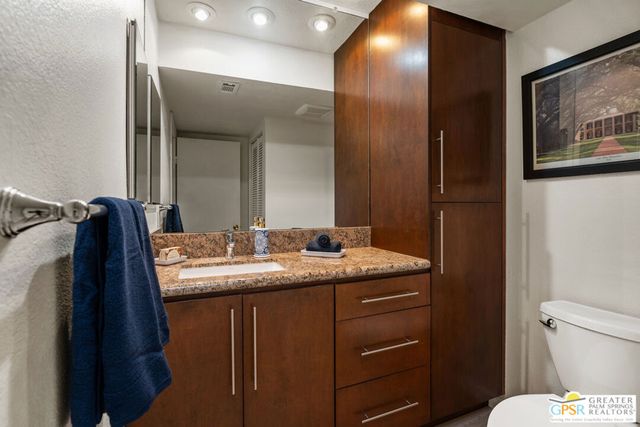 73026 Helen Moody Lane, Palm Desert, CA 92260