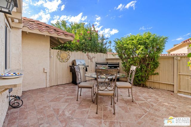 73026 Helen Moody Lane, Palm Desert, CA 92260