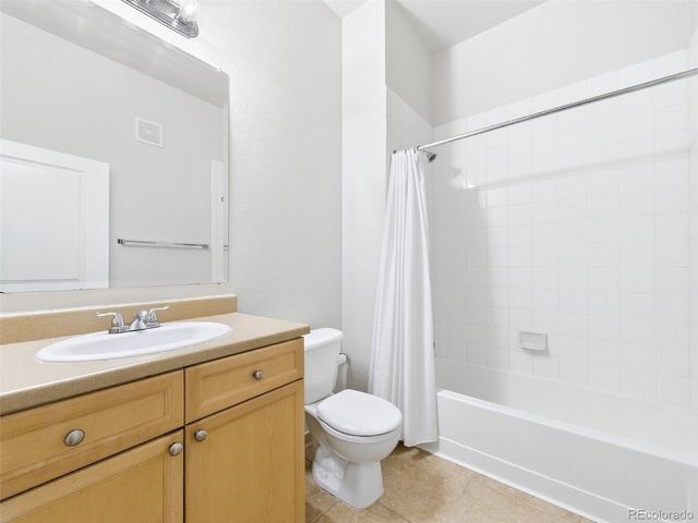 5677 S Park Pl A205, Greenwood Village, CO 80111