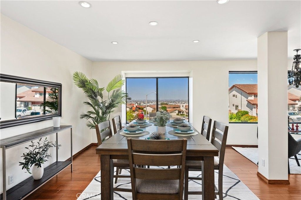 Image 5 of property listing at 3230 Carolwood Lane, Torrance, CA 90505